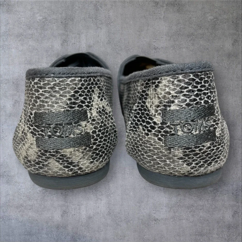 TOMS Alpargata Gray Snakeskin Print Espadrille Loafer Shoes Womens 7 Flats‎